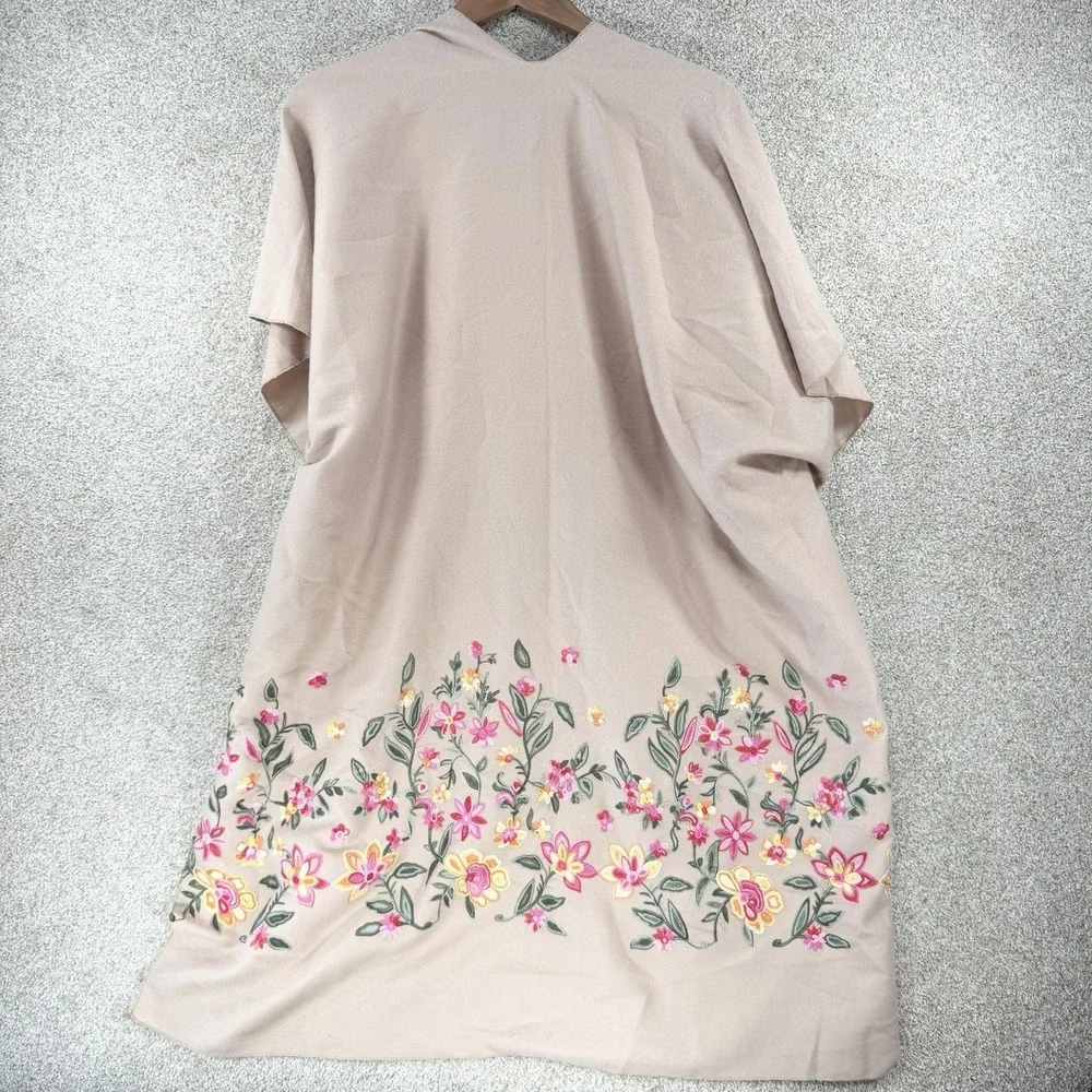 Embroidered Floral Shawl Wrap Poncho Ruana OS Tan Cottagecore Festival Boho Long